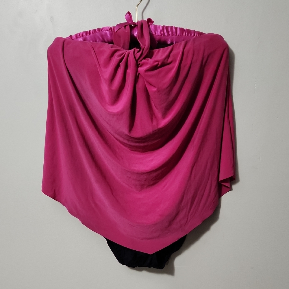 VENUS Fuschia Pink and Black One Piece Swimsuit
